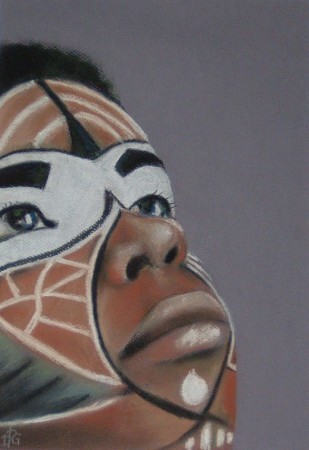 Portrait d'enfant africain regardant vers le ciel